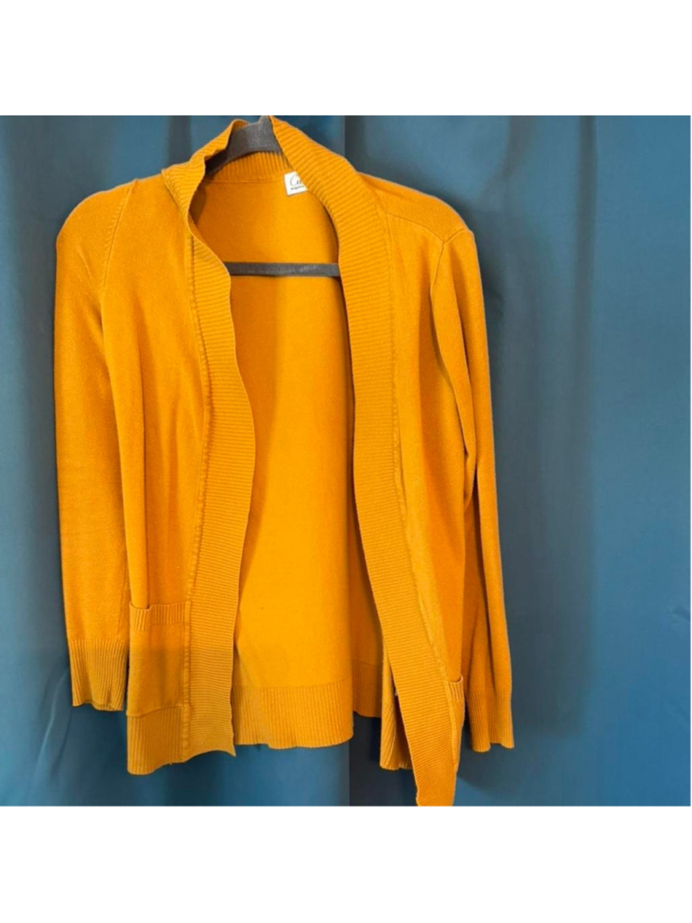 Cielo gold cardigan Size M #knitwear #cardigan